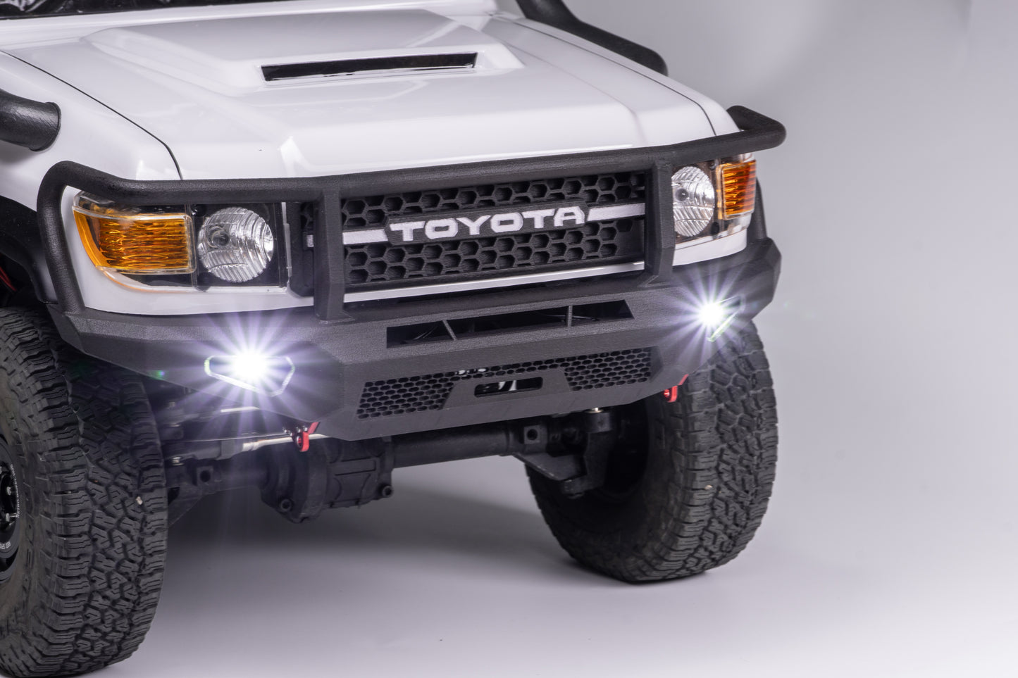 LC79 Guardrail LED Front Bumper